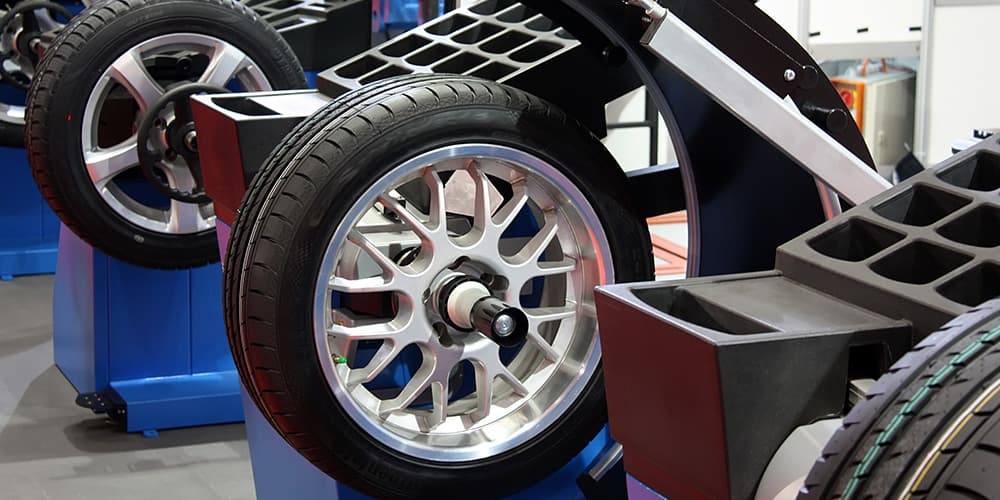 Image of a Tire Rotation Machine